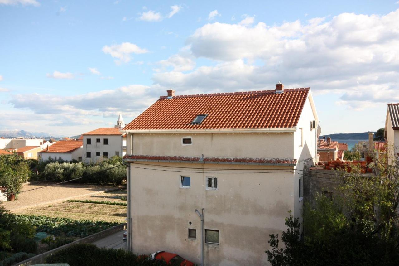 Apartments With A Parking Space Kastel Stafilic, Kastela - 5219 Kültér fotó